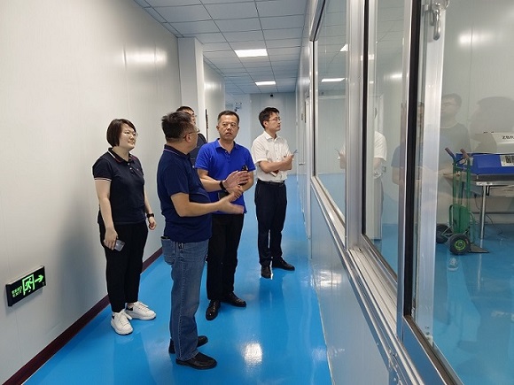 青岛工业互联网研究院专家到中邦视察调研