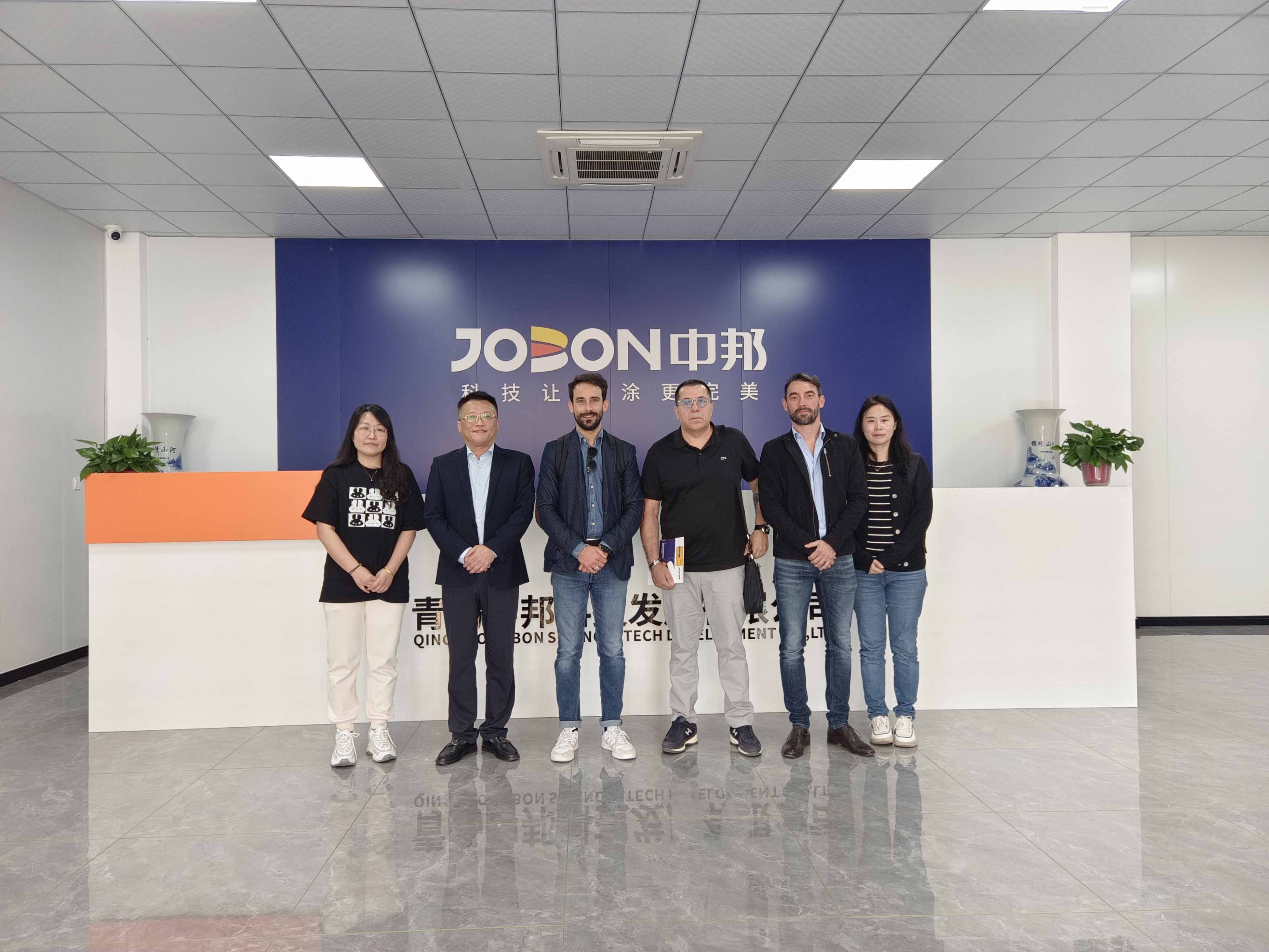 意大利卡罗比亚公司到中邦参观，深入探讨搪瓷技术应用，实现合作共赢目标
